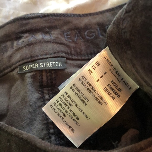 SOLD - American Eagle Velvet Hi-Rise Jegging - Picture 6 of 11